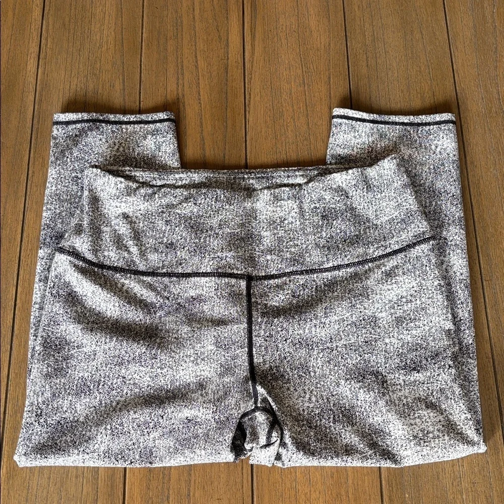 RBX live life active Women’s cropped black/white Leggings Size XL - Picture 8 of 8